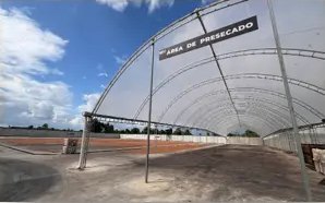 Área de presecado cubierta